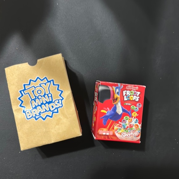 Mini brands - Picture 1 of 1